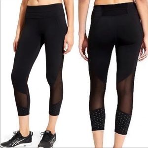 Athleta Black Mesh Sonar Stretch Capri Compression Leggings Size XS